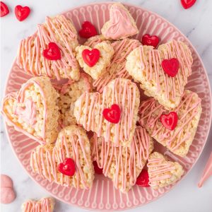 Plate of heart shaped Rice Krispie Treats.