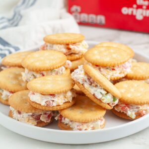 Plate of Ritz party crackers.