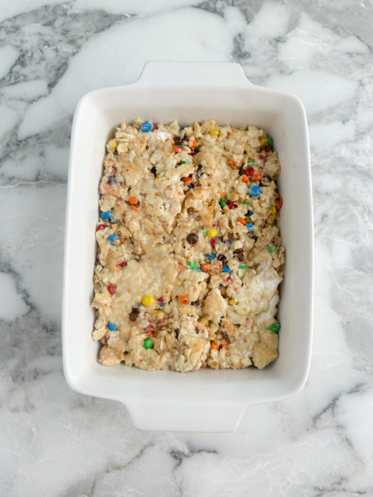 Baking dish with Ritz cracker treats.
